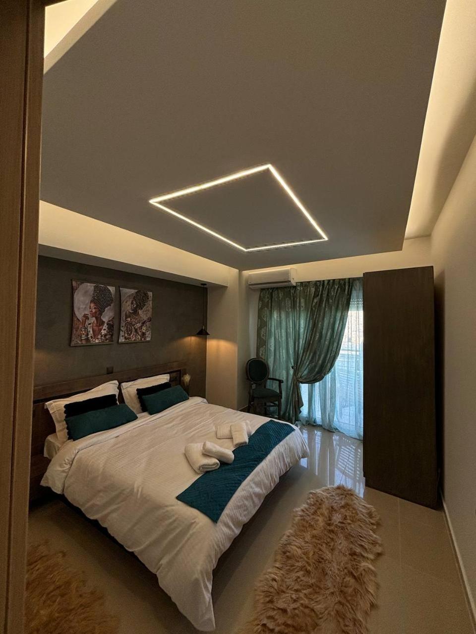Purpe Orchid - Modern Appartement *